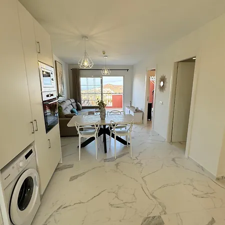 255 Charming Attic Cristianos Amazing View Плайя-де-лас-Амерікас